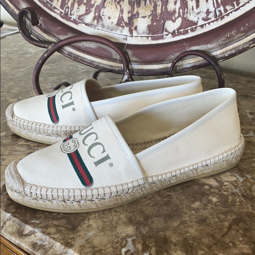 NWT 💛💛💛“GUCCI SLIP ONS” 💚💚💚 - Picture 4 of 11
